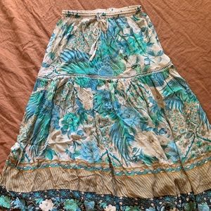 Spell and the gypsy skirt